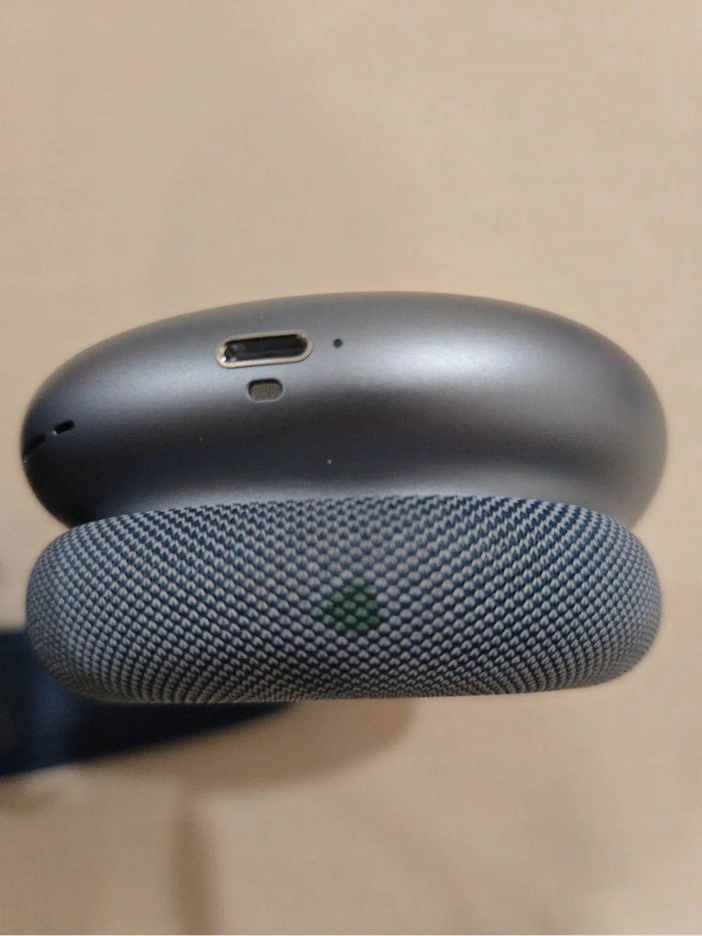 Apple AirPod max headphones